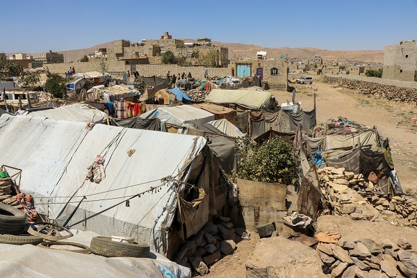 Al-Tarbia displacement camp in Amran governorate, Yemen. The temporary shelters are not equipped to withstand extreme weather conditions.
